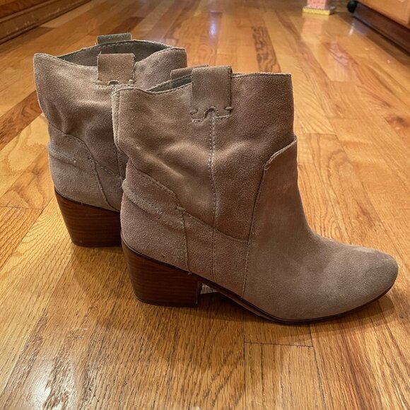 Vince Camuto Tan Booties - Picture 1 of 7